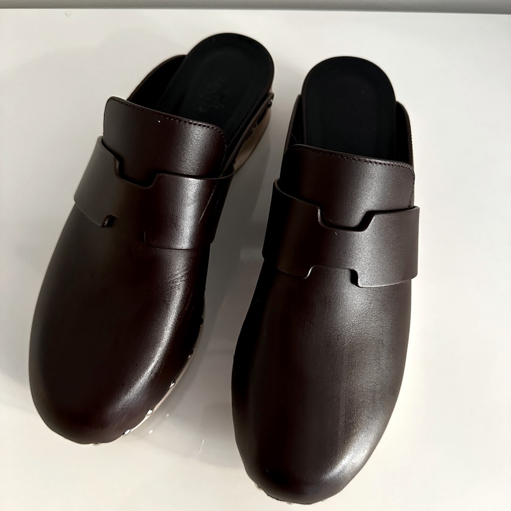 Hermes Calya brown leather mules